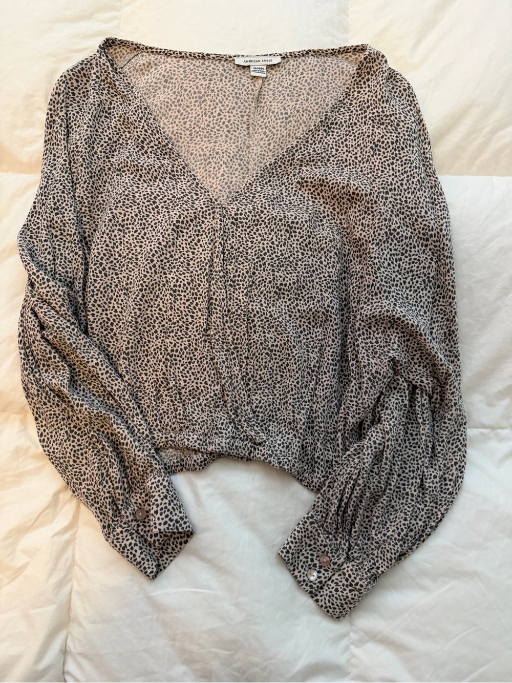American Eagle Outfitters Beige and Black Printed V-Neck Blouse